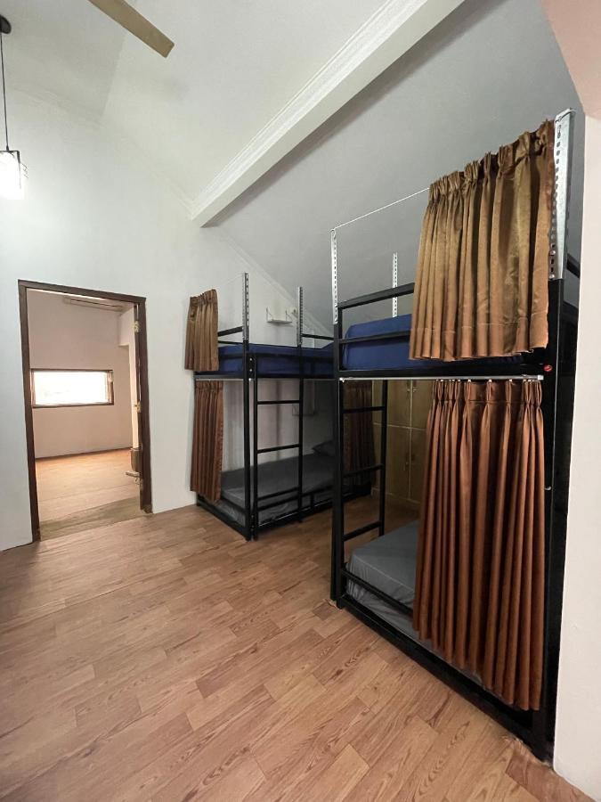 Gorga Hostel Джок'якарта Екстер'єр фото