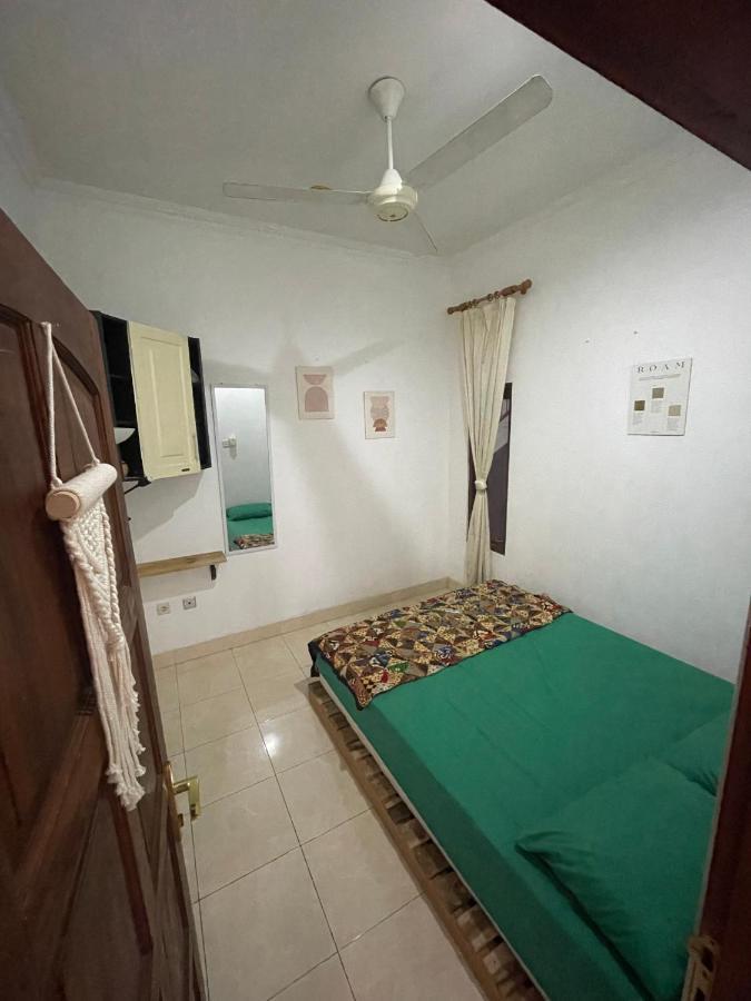 Gorga Hostel Джок'якарта Екстер'єр фото