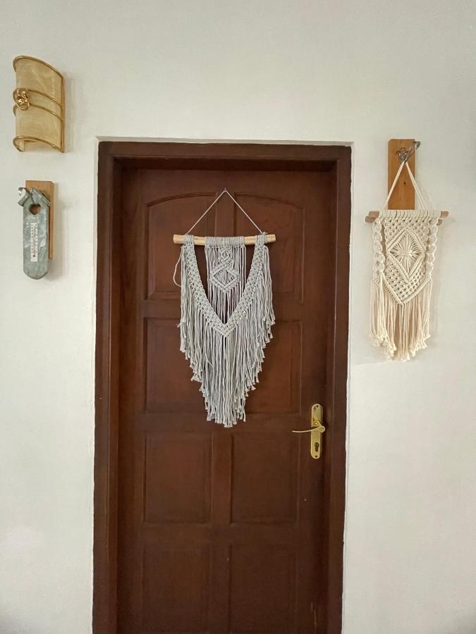 Gorga Hostel Джок'якарта Екстер'єр фото